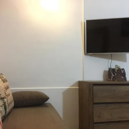 Apartma *